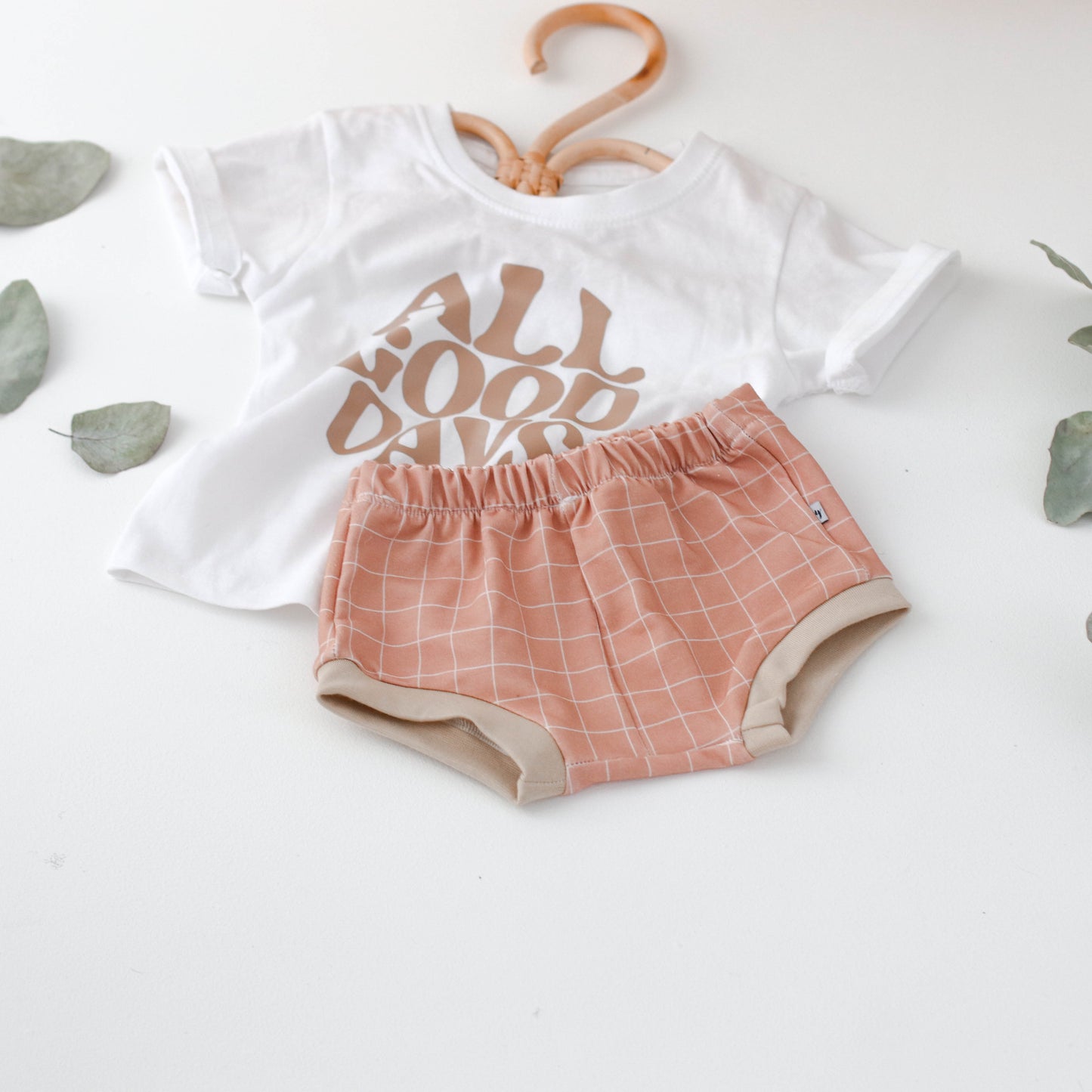 terracotta grid bummies- 6-9 mths