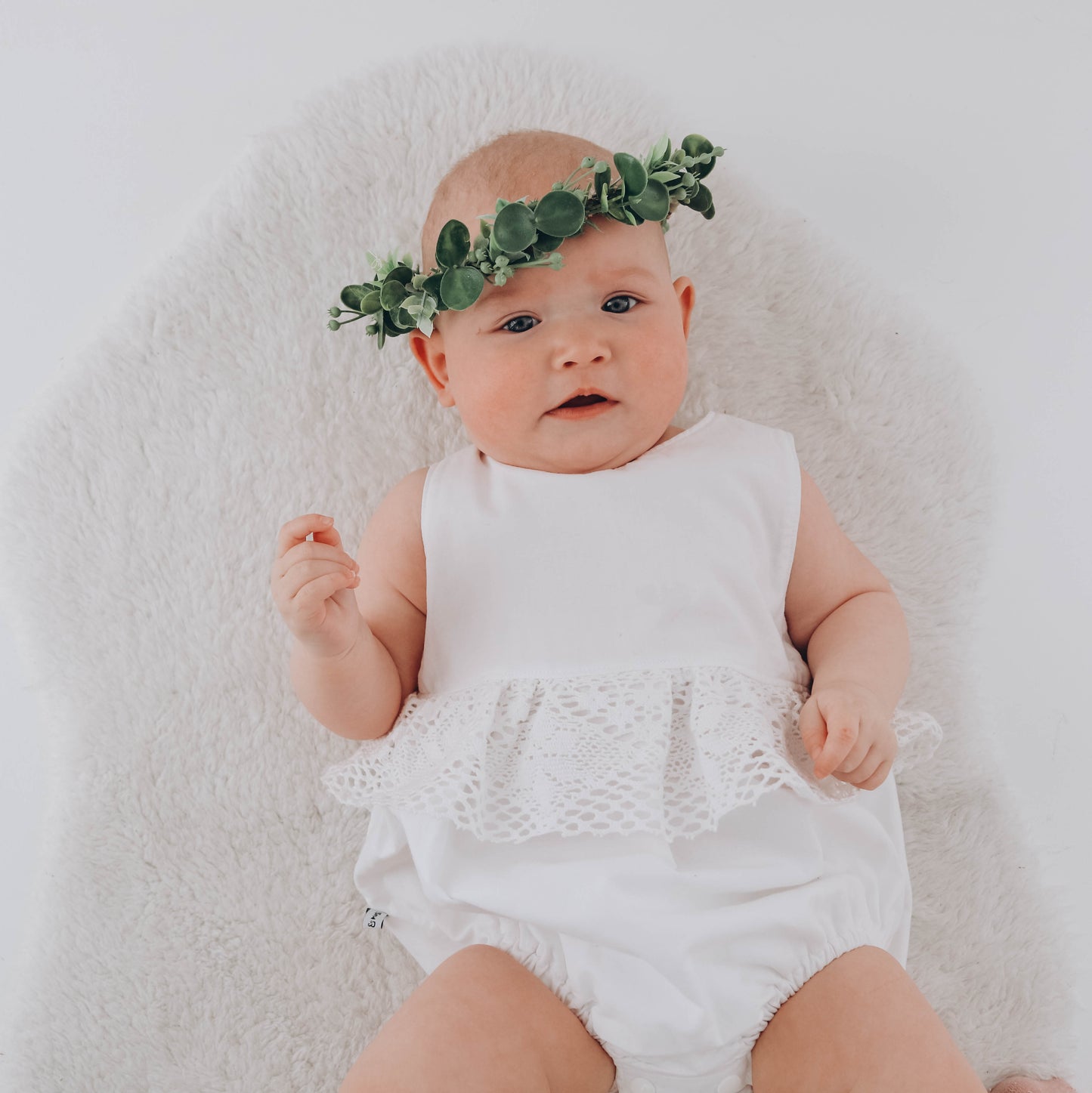 white romper 6-12 mths