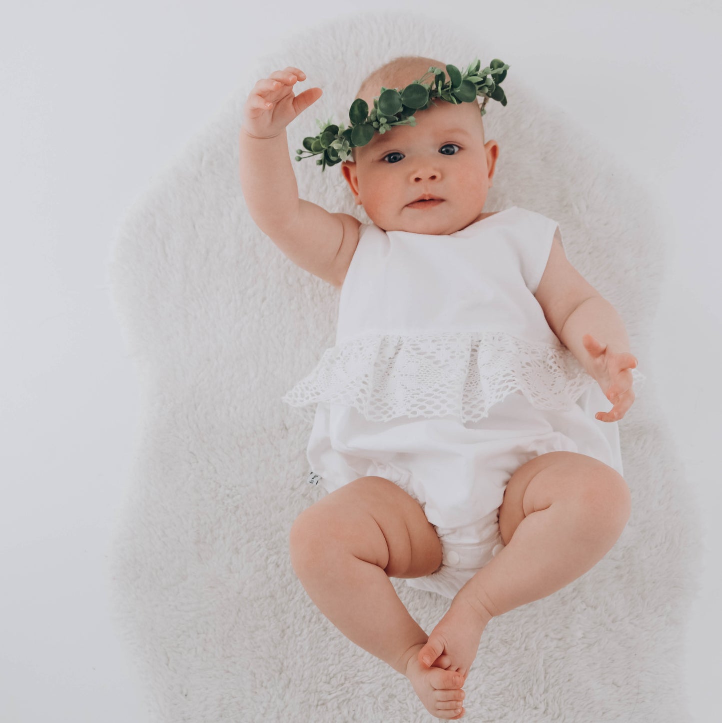 white romper 6-12 mths