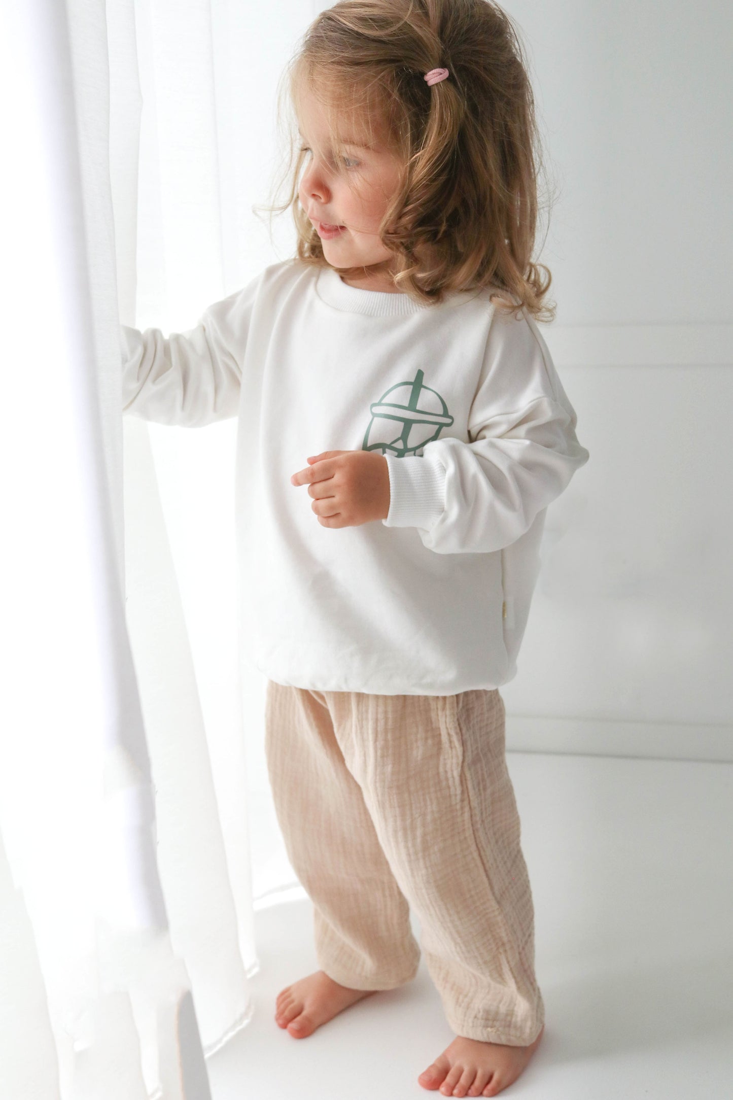 matcha club! vanilla colour sweatshirt with matcha slogan