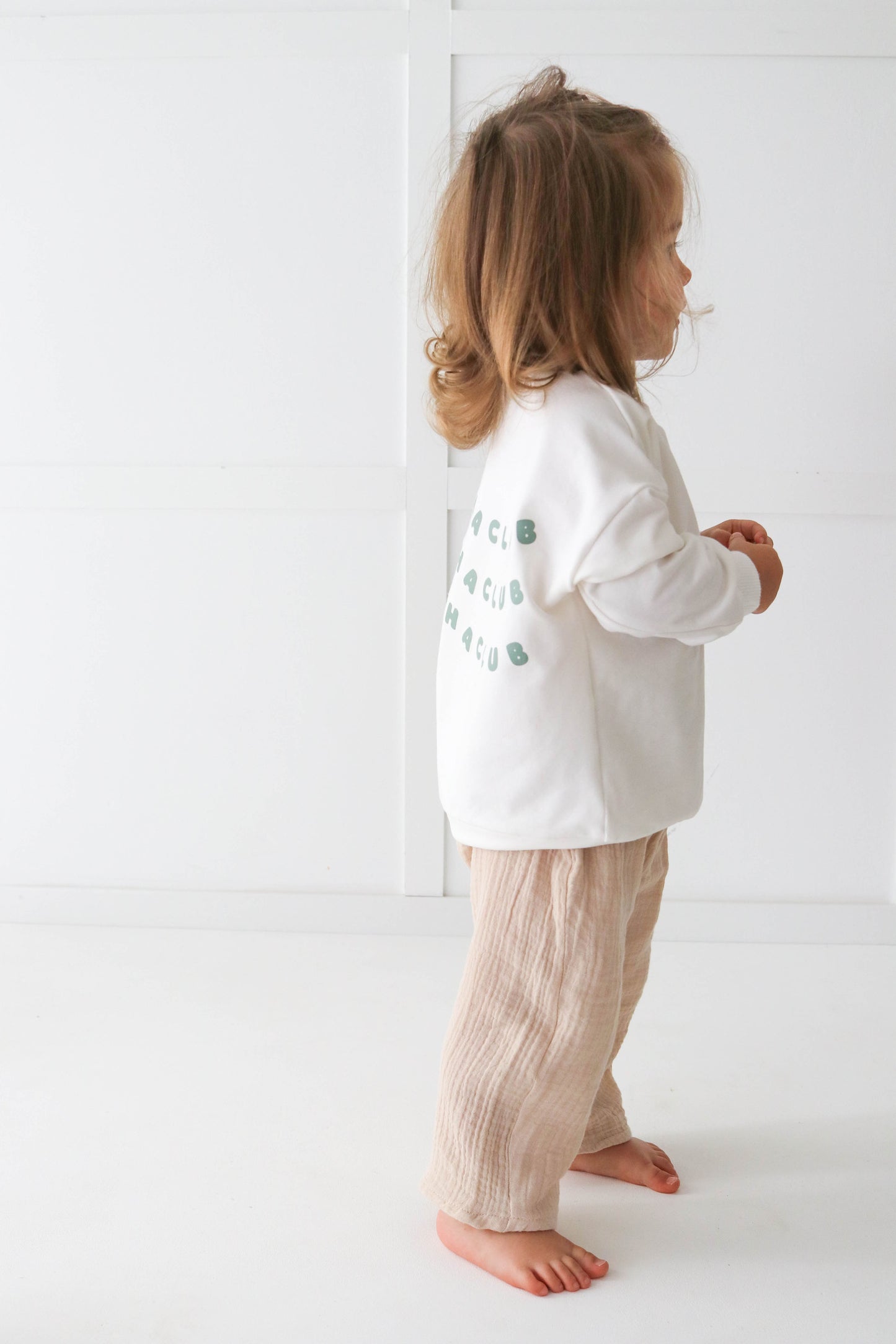 matcha club! vanilla colour sweatshirt with matcha slogan