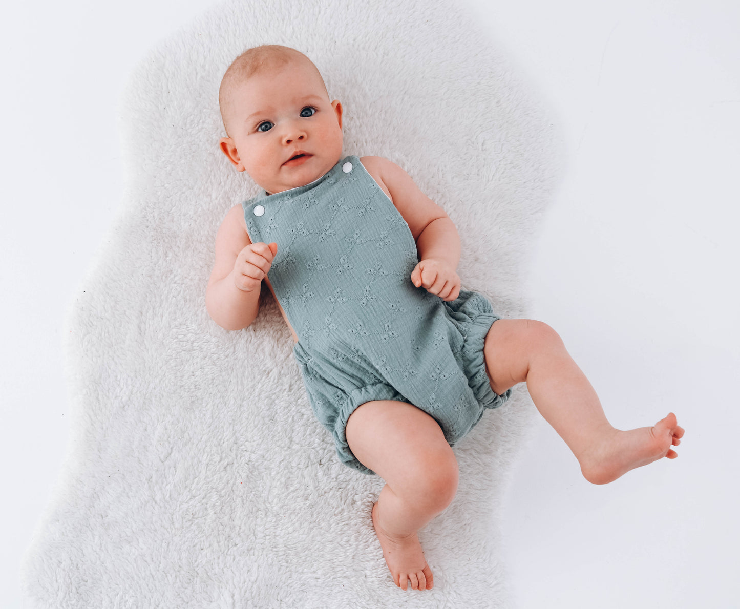 embroidered muslin romper 6-9  mths