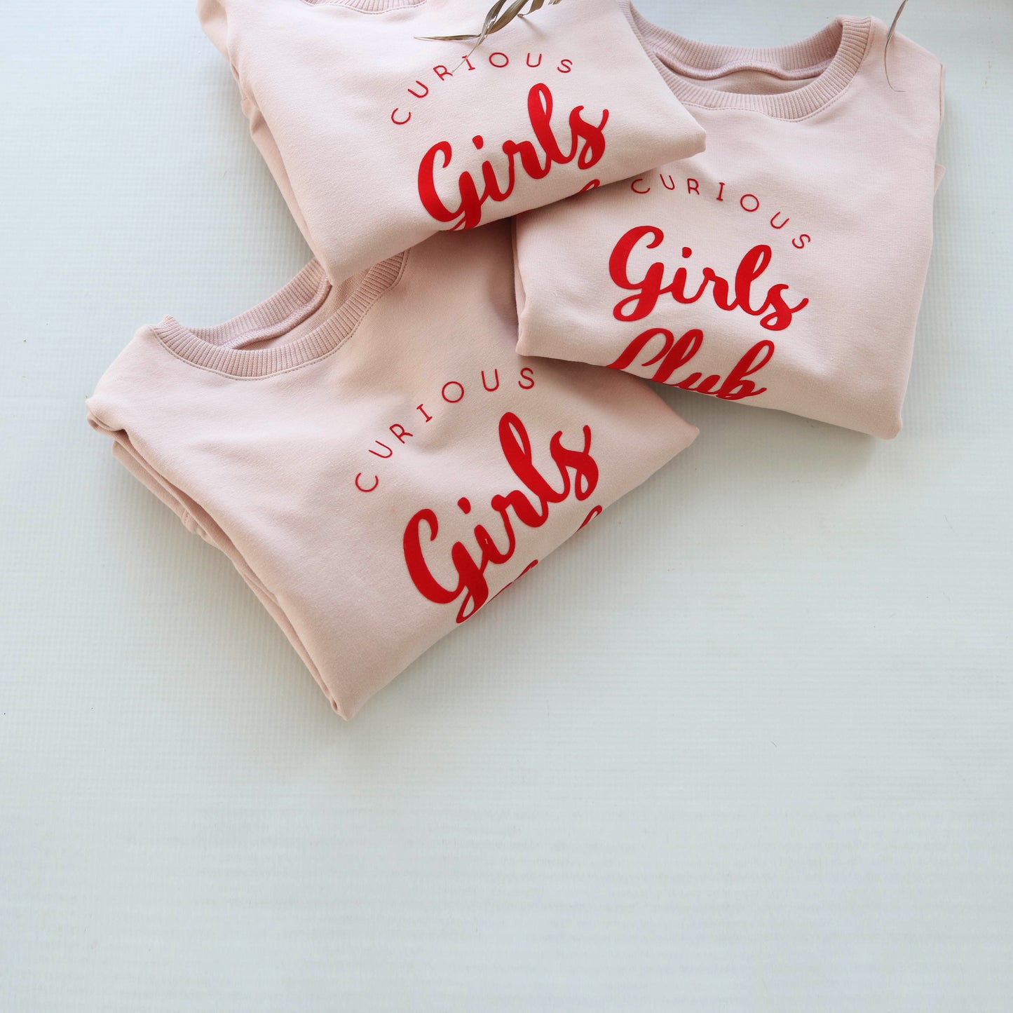 CURIOUS GIRLS CLUB  sweatshirt - bubble gum