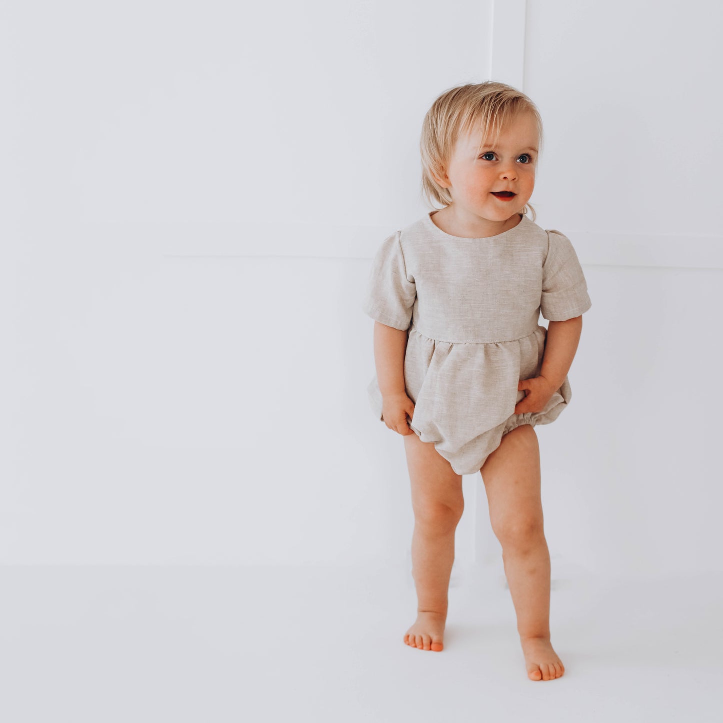 Linen romper with short sleeves